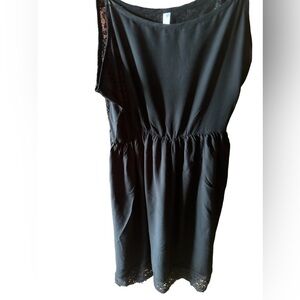 Black M/L Full length lace back viscose slip dress stunning lace‎ bottom.NWT.
